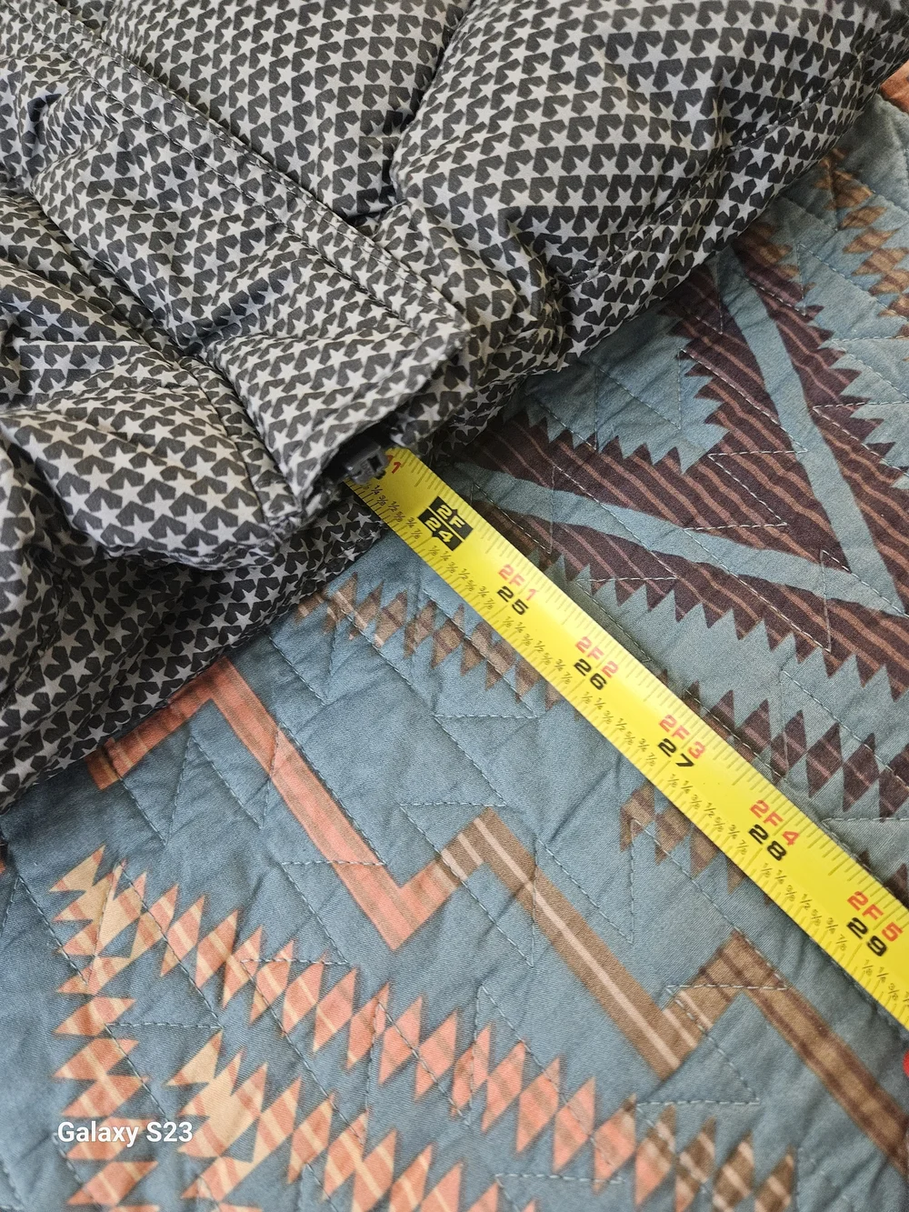Nike‎ Quilted Puffer Vest in Gray Stars Print